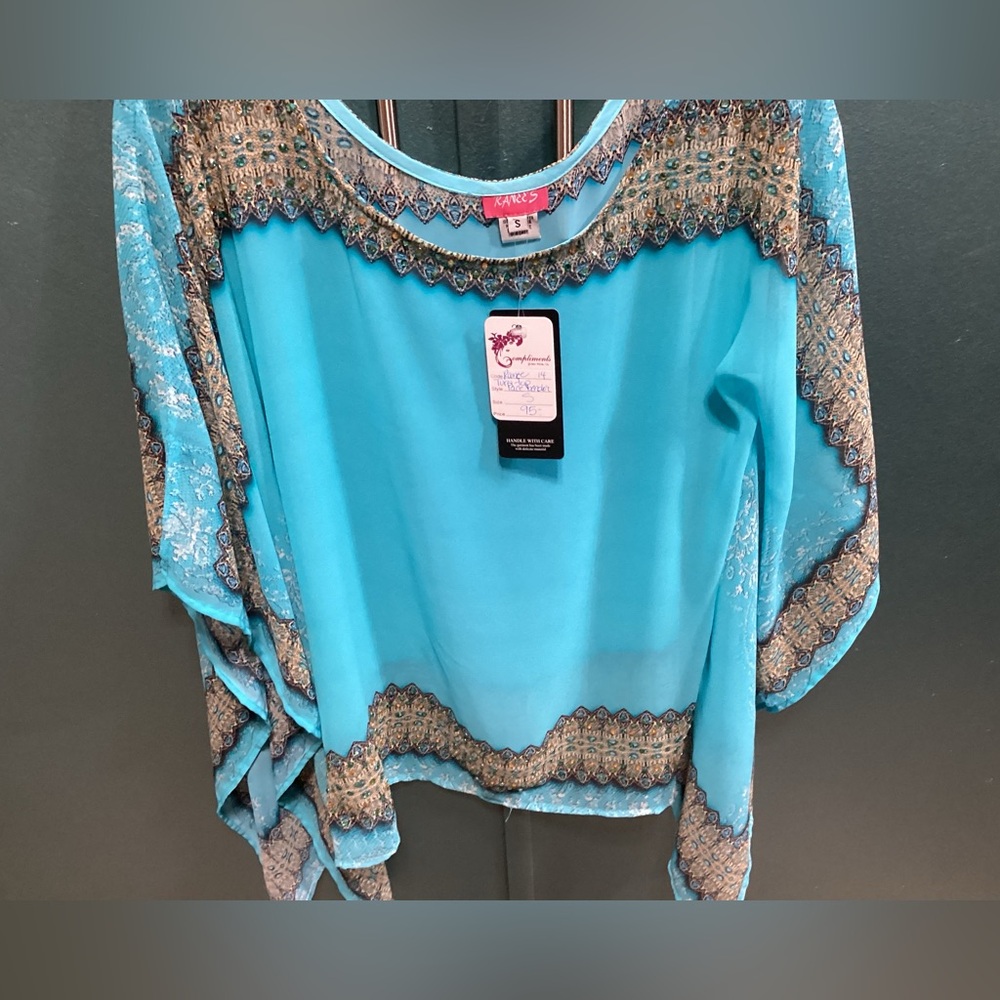 NWT chiffon top wide sleeves